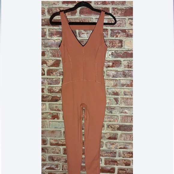 free people movement Pants - Sold - Similar Items in Closet!
FP Movement Never Better Jumpsuit Rust Size S